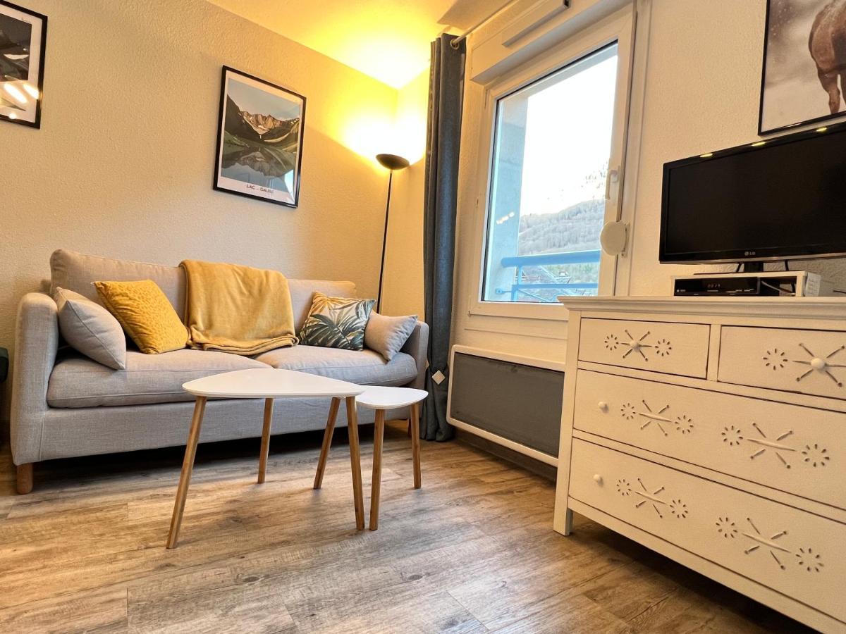 Appartement Centre Ville, T2 Avec Terrasse Et Parking Couvert.